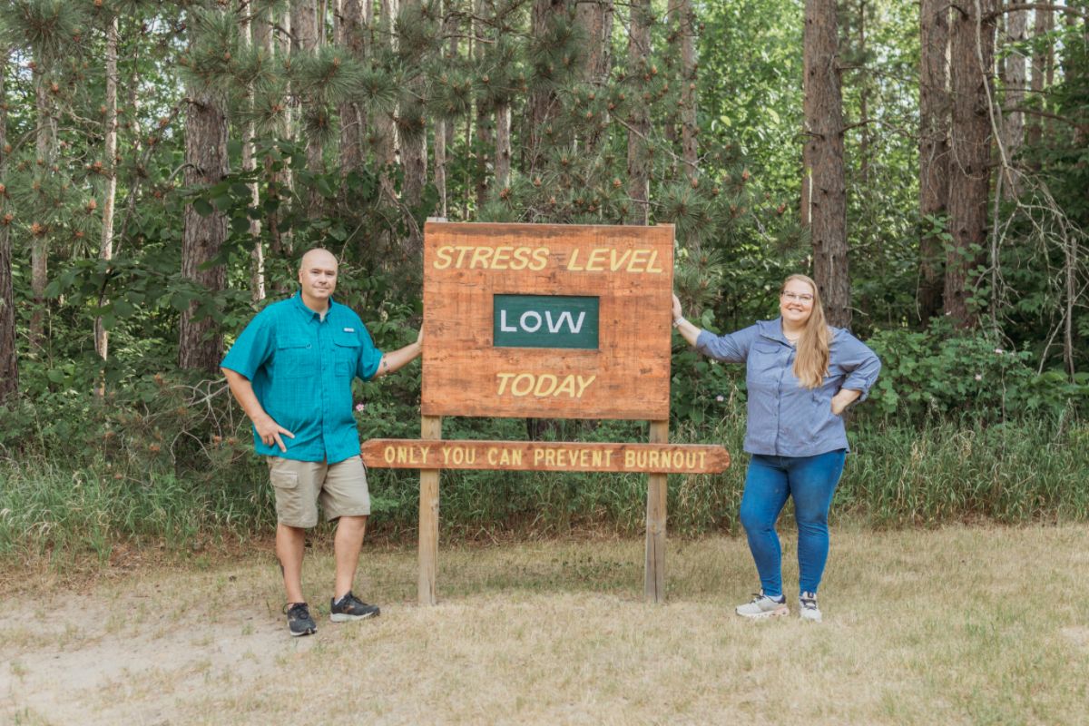 How Two Disabled Veterans Turned Their Log Home Living Dreams Into A Lakeside Resort Reality